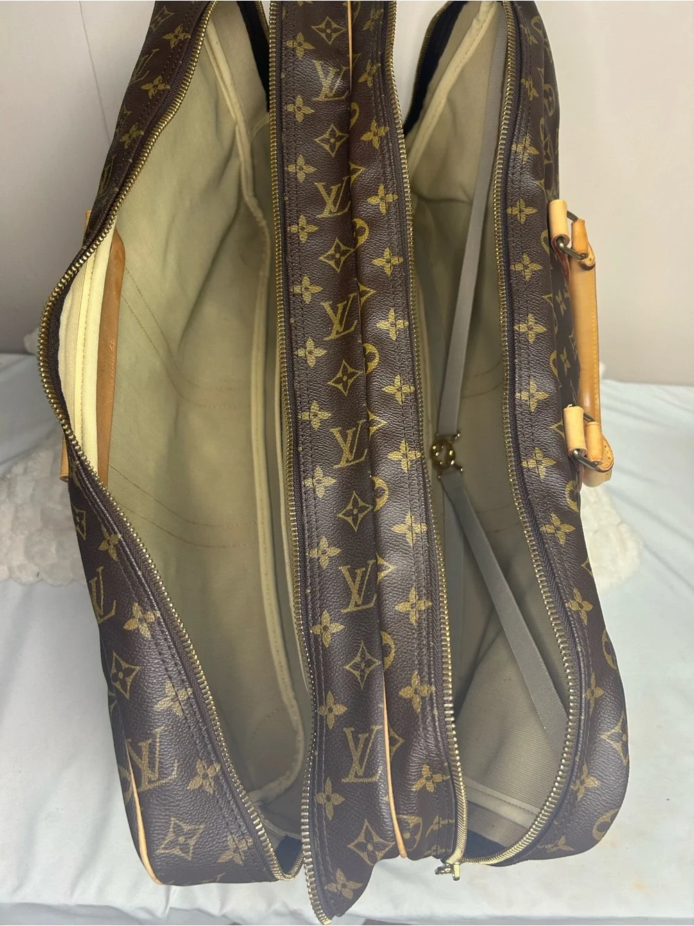 Louis Vuitton Sirius 55 Brown Monogram Canvas Travel Bag